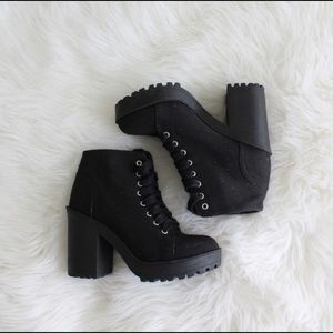 H&M PLATFORM BOOTS